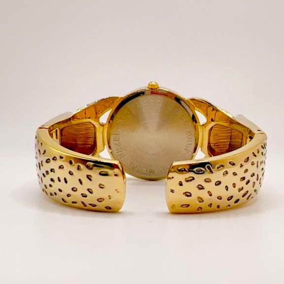 18KT GP LEOPARD GENEVA BANGLE WATCH - Picture 4 of 5